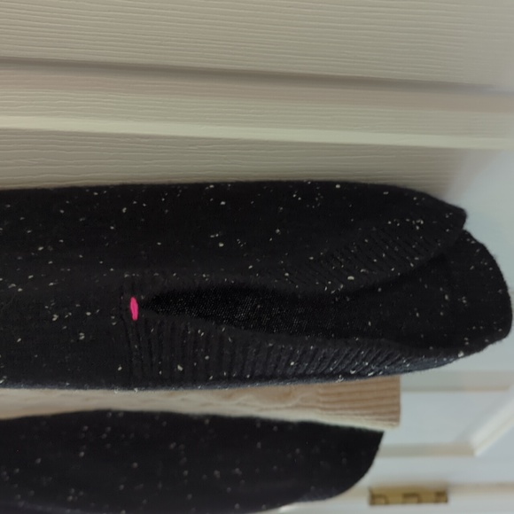 LABEL+thread Cashmere Colorblock Sweater - Picture 6 of 9